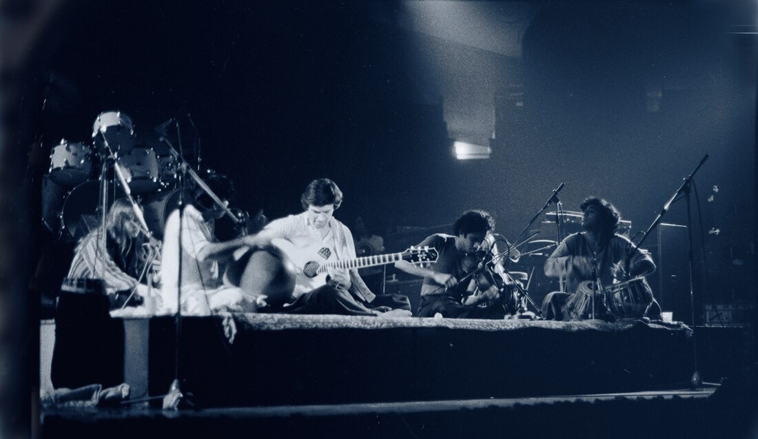 Shakti (band)